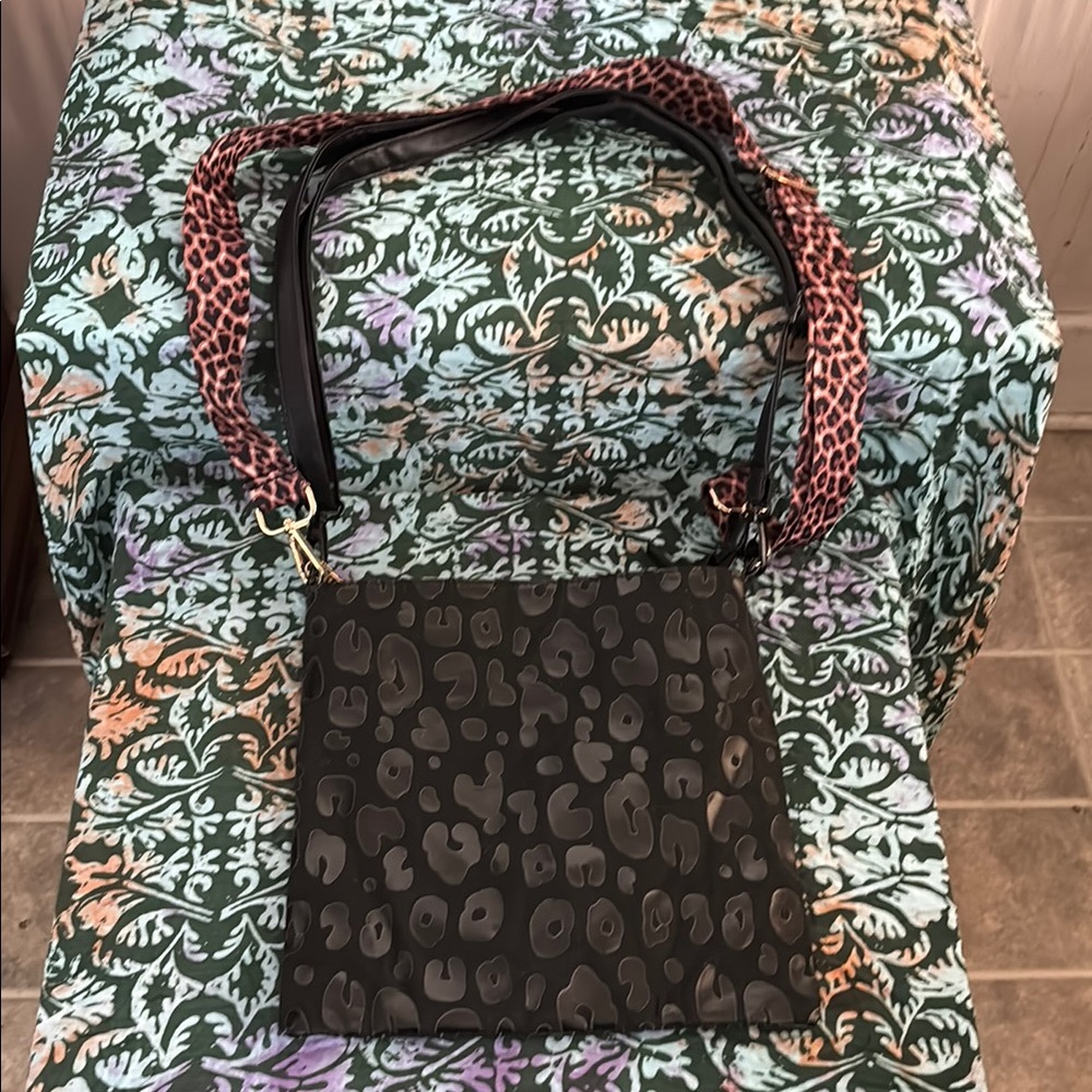 Stylish Black and Pink Leopard Print Women's Bag